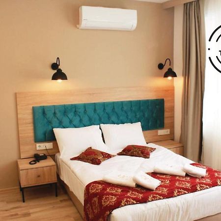 The Laila Hotel Istanbul Bagian luar foto